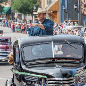 Longmire Autograph Session